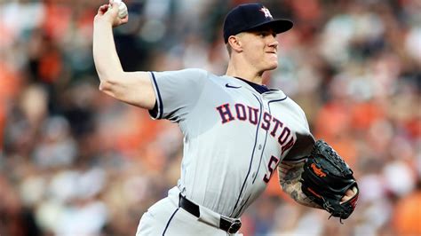 to record 2+ bases fanduel|Astros take advantage of two errors in 4.